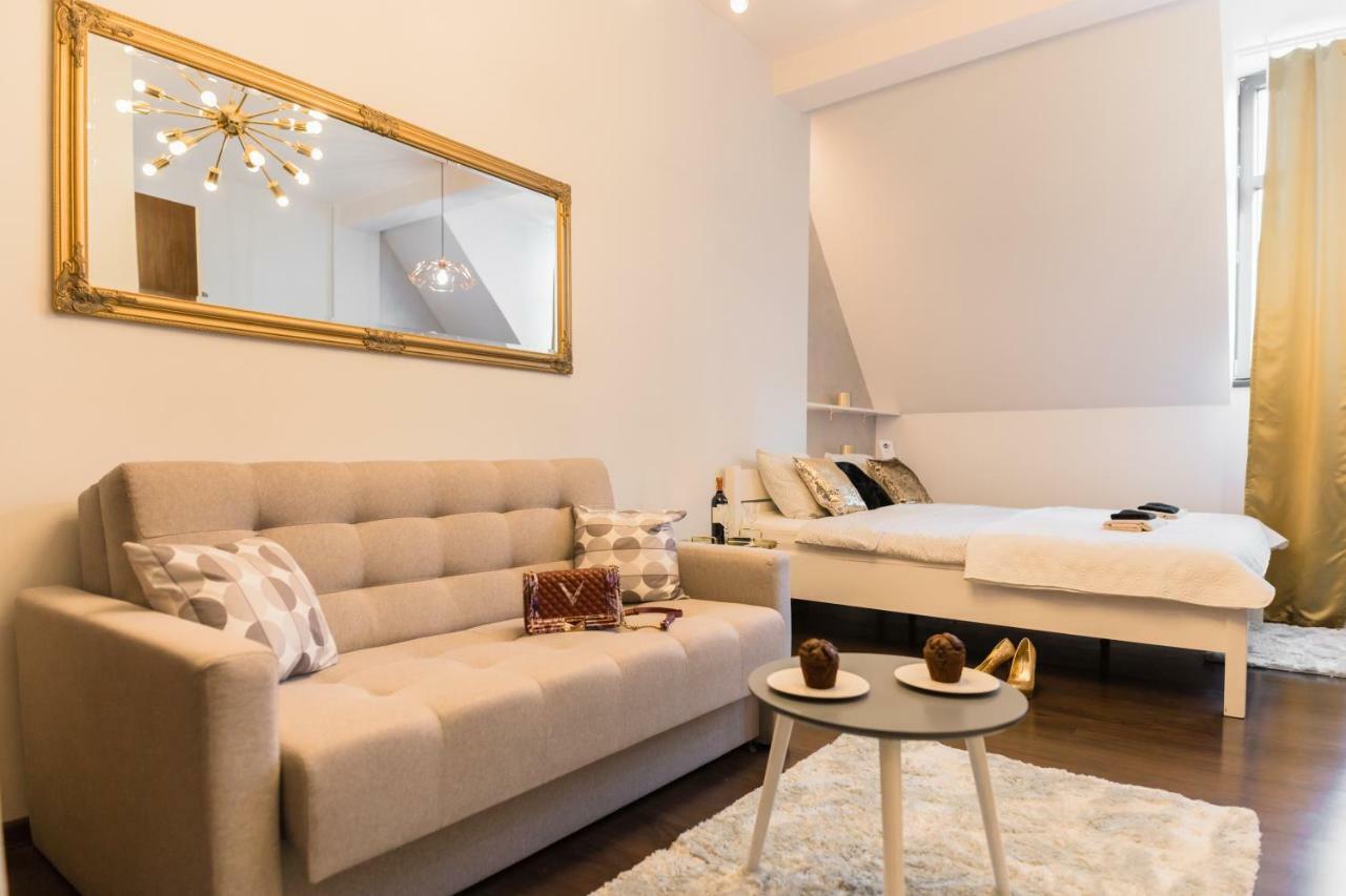 Apartment Goldeneye Center *