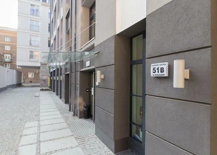 Goldeneye Apartment Center